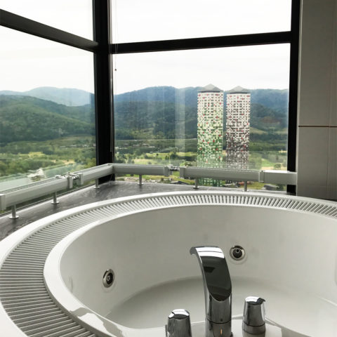 星野リゾート リゾナーレトマム　展望ジェットバス