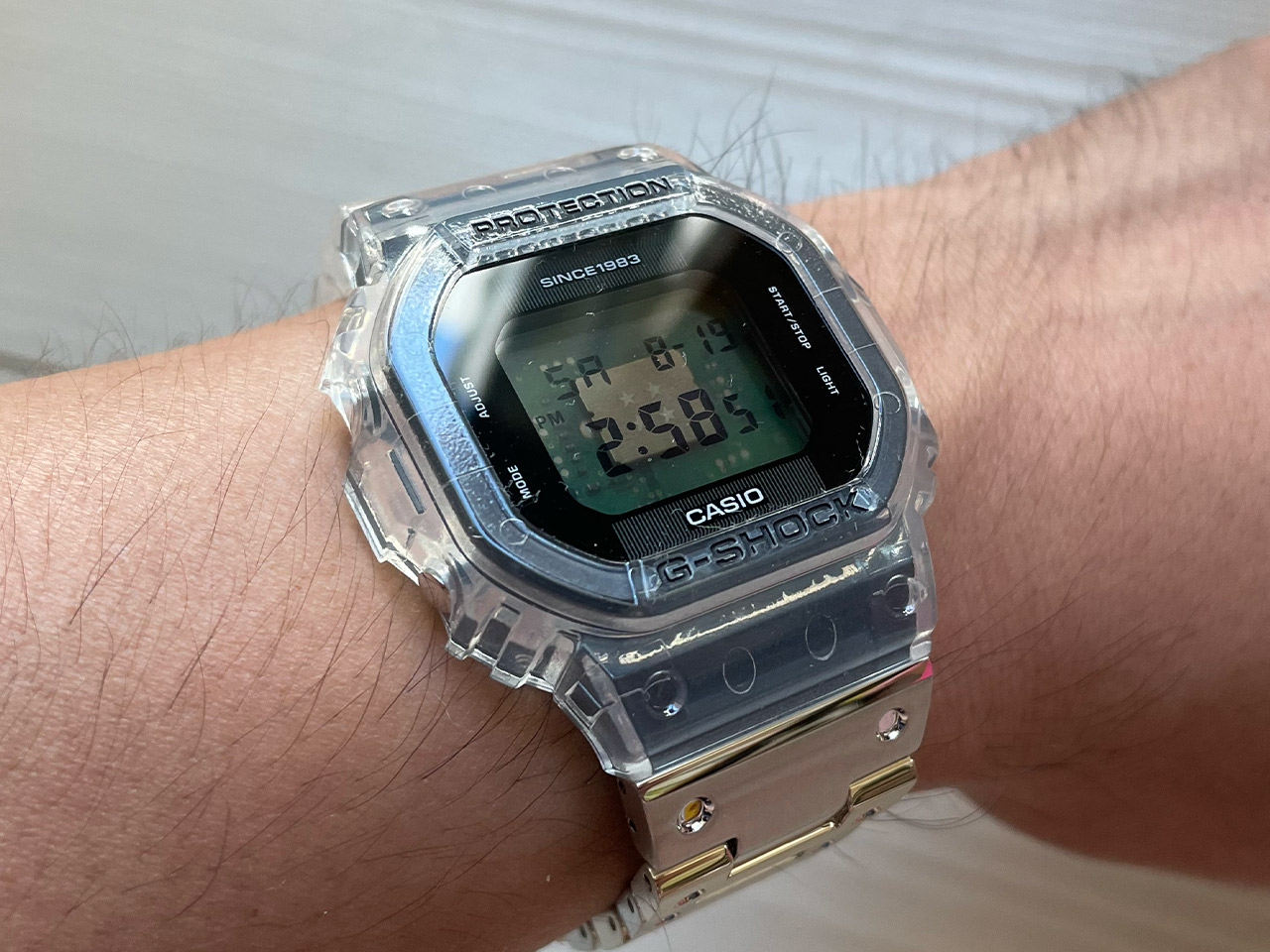 DWE-5640RX-7JR G-SHOCK40周年限定クリアリミックスシリーズ